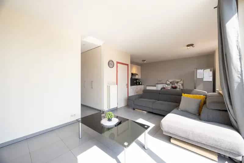 Appartement te huur Ekeren: 1 slaapkamer, centraal gelegen