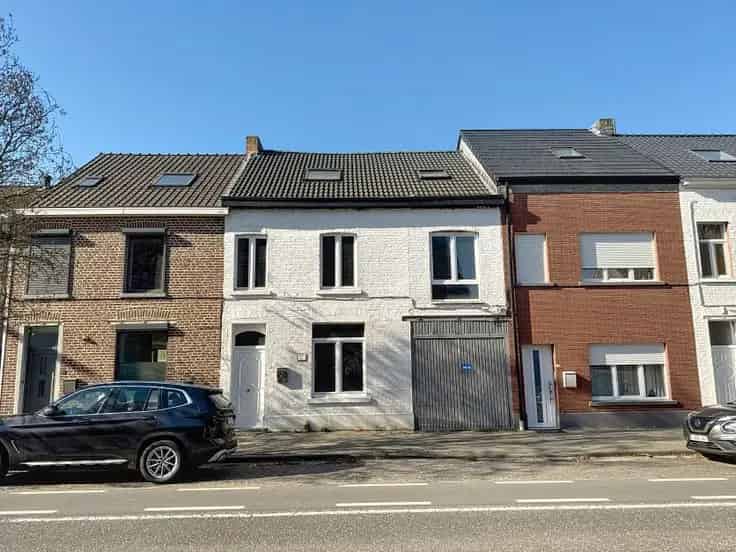 Huis Te Koop: Ruime gezinswoning 5 slaapkamers zonnige tuin