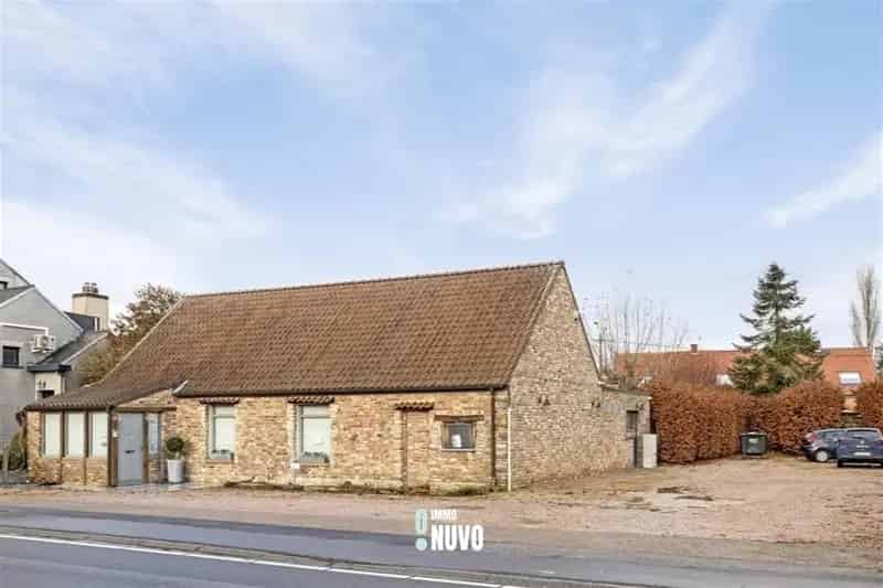 Huis te koop Opwijk: handelspand met woning te renoveren