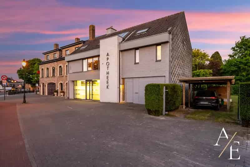Handelshuis met Tuin te Schellebelle 5 slaapkamers