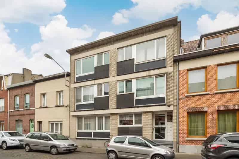 Appartement te koop Berchem 2 slaapkamers terras instapklaar
