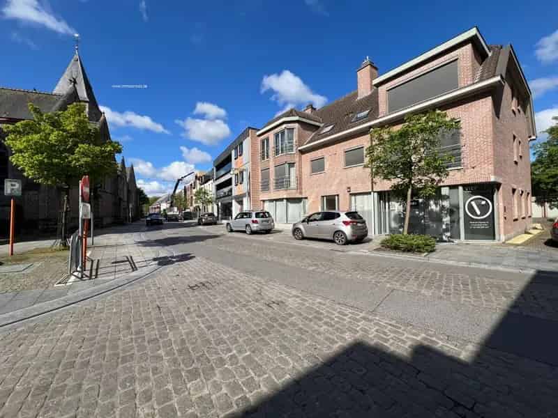 Kantoorruimte te huur Lovendegem 204m²