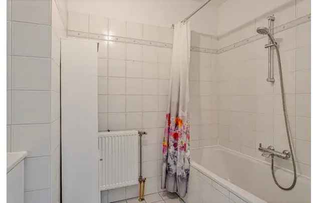 Huur 2 slaapkamer appartement van 73 m² in Antwerp