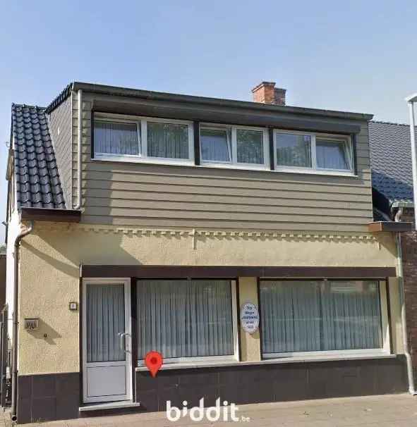 2 Slaapkamer Woning Te Renoveren Met Garage
