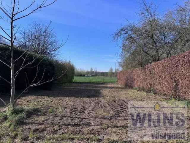 Bouwgrond Koningshooikt: Rustige locatie met bouwplannen