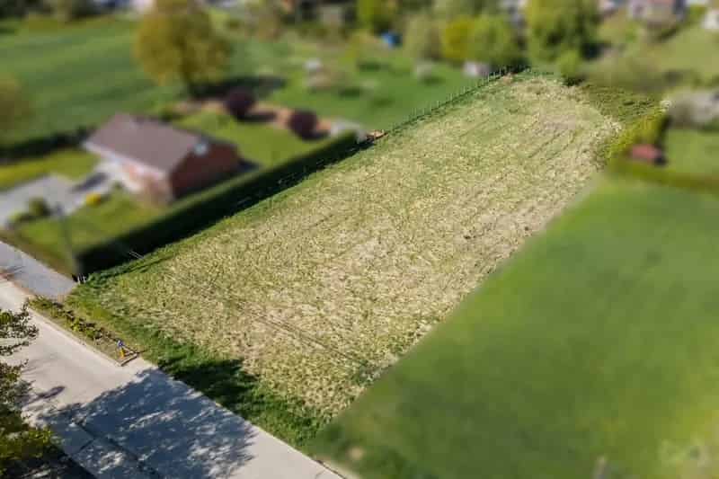 Bouwgrond te koop Isières 27 ares 72 ca