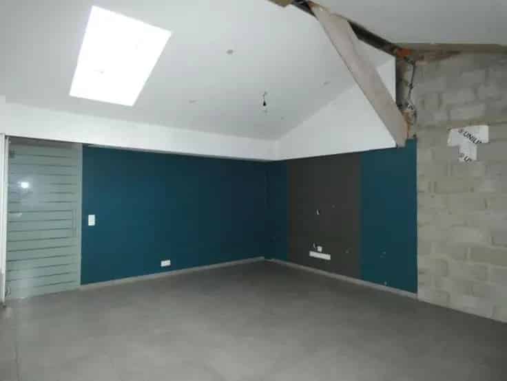 Huis Te Koop: Gedeeltelijk gerenoveerd met Zwembad