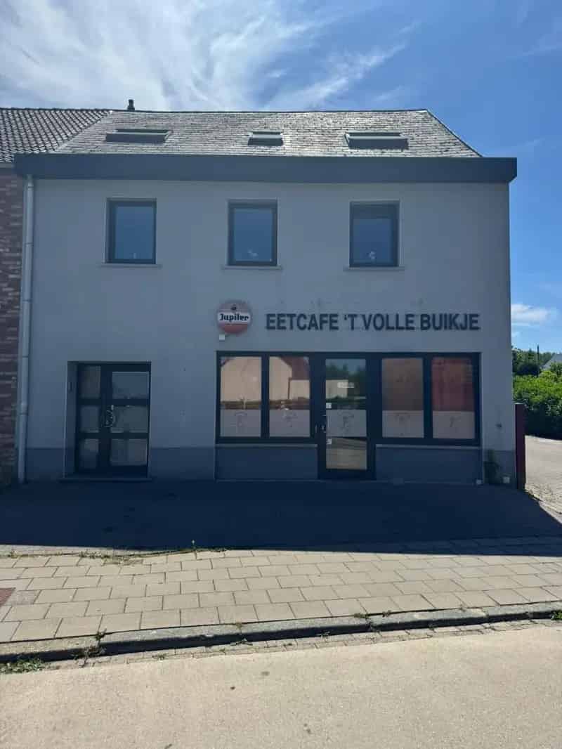 Handelshuis met Woonruimte te Koop
