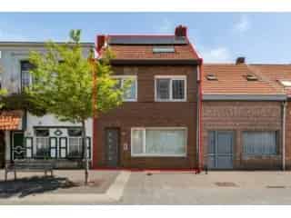 Huis te koop Turnhout - Instapklare woning met 3 slaapkamers en stadstuin
