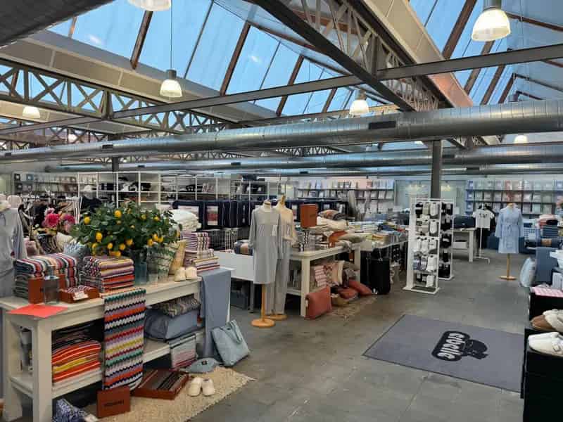 Bedrijfsgebouw Deerlijk Grote Tuin Centrale Ligging