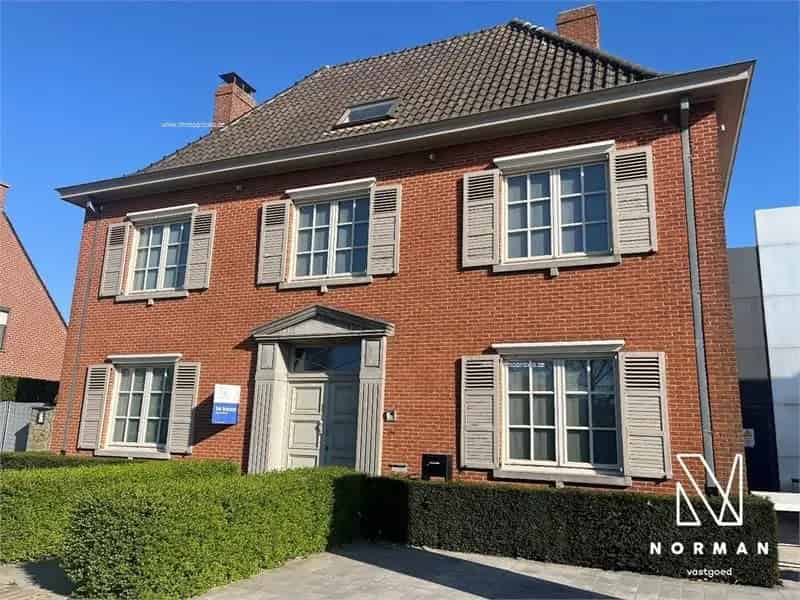 Huis te Koop Harelbeke 5 Slaapkamers Grote Tuin