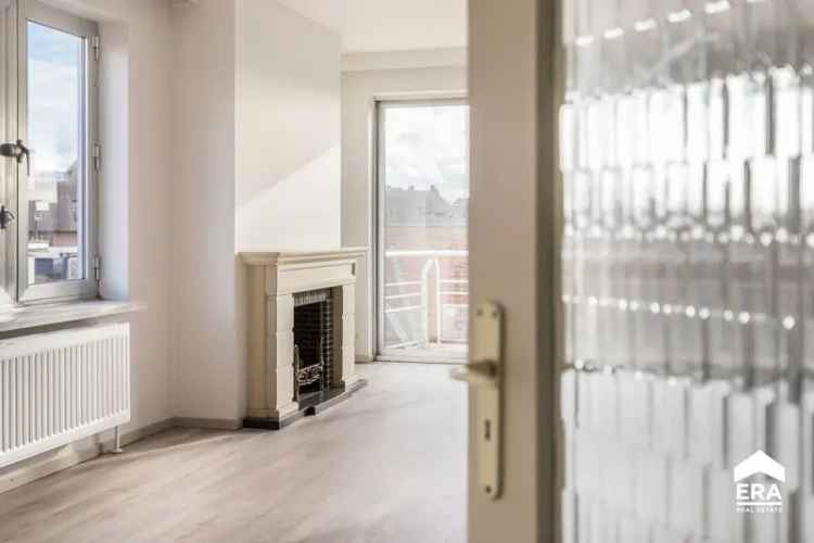 Zonnig Hoekappartement te Koop Roeselare