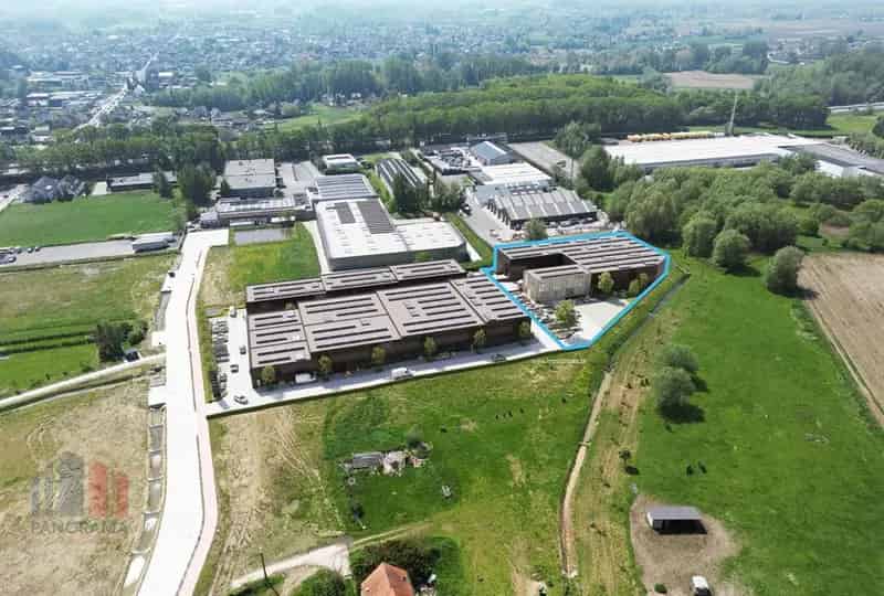 Nieuwbouw Bedrijfsgebouw te Huur Ternat 1857m2 Opslag 500m2 Kantoren