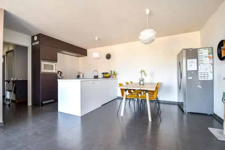 Appartement 2 slaapkamers terras  80m2  Centraal gelegen