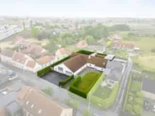 Huis Gemengd Gebruik Izegem - Ruime Woning Loods 400m² Zwembad Sauna