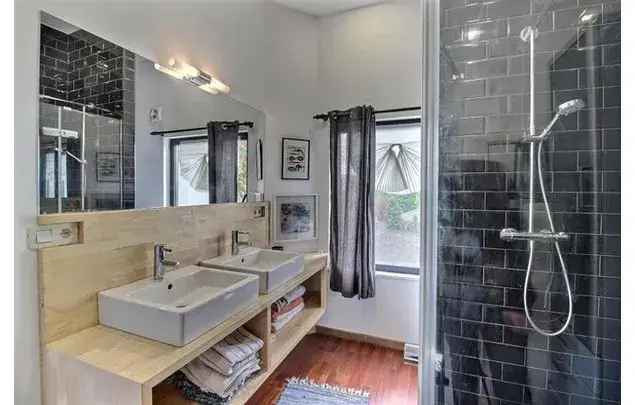 Huur 1 slaapkamer appartement van 88 m² in Brussels