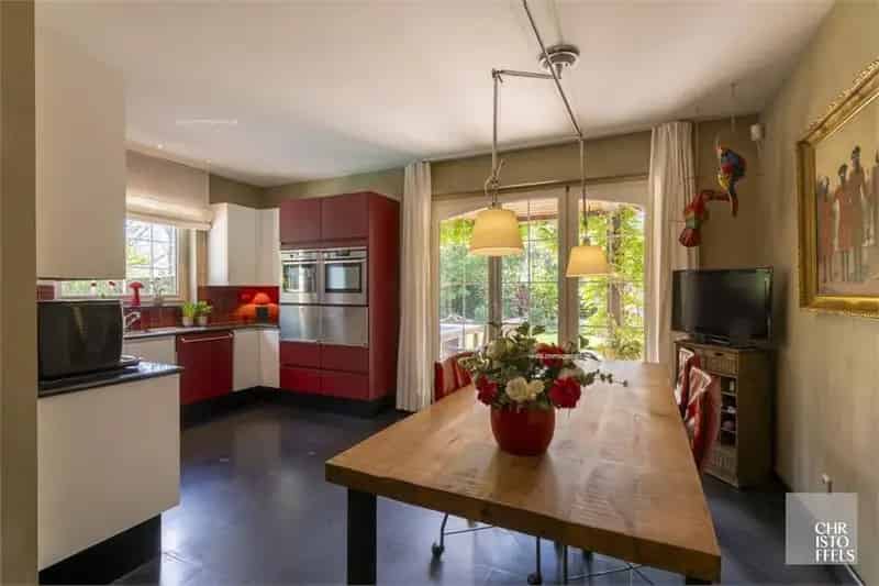 Villa te koop Genk 3 slaapkamers zwembad