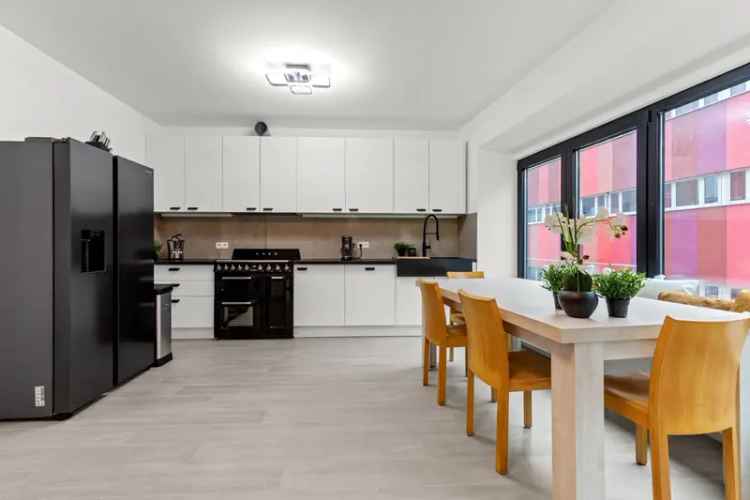 Appartement te huur nabij station - gerenoveerd met 2 slaapkamers