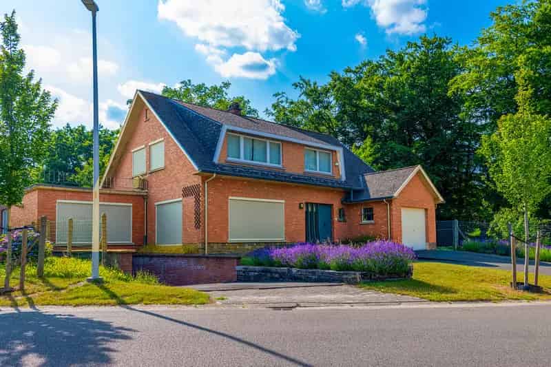 Huis te koop Hofstade: Ruime villa met 4 slaapkamers en 2 garages