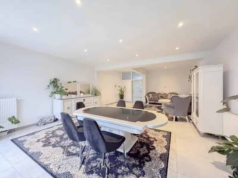 Ruime gezinswoning 5 slaapkamers Zuidwest tuin
