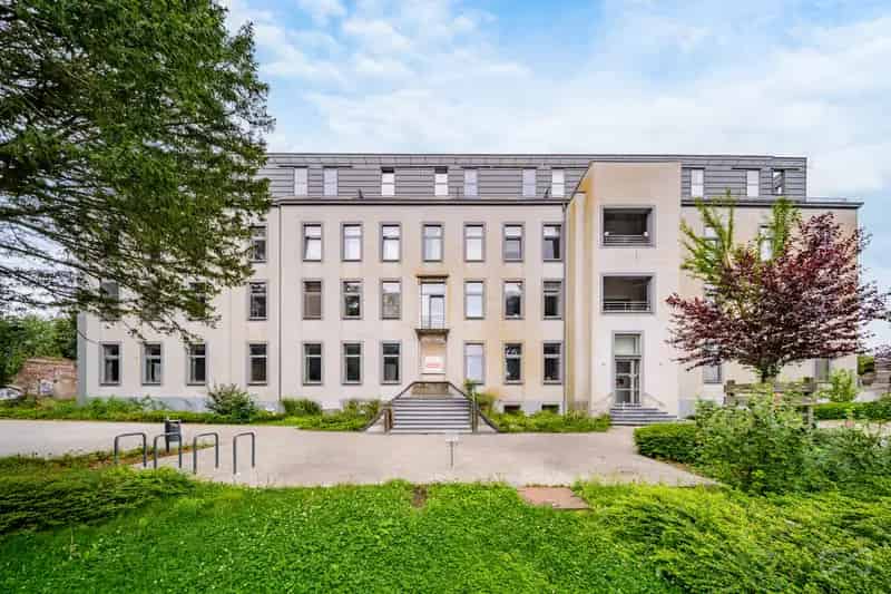 Appartement te koop: 2 slaapkamers, terras, garage