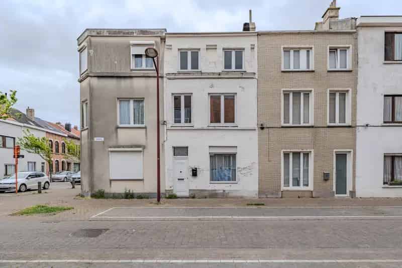 Te renoveren woning 4 slaapkamers Oostende