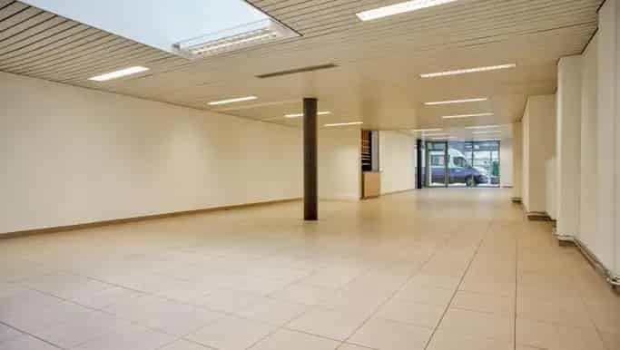 Handelspand te huur Roeselare Centrum 160m²