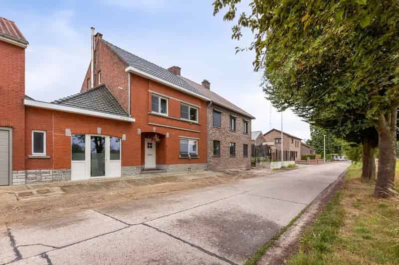 Charmante Gezinswoning Lauw