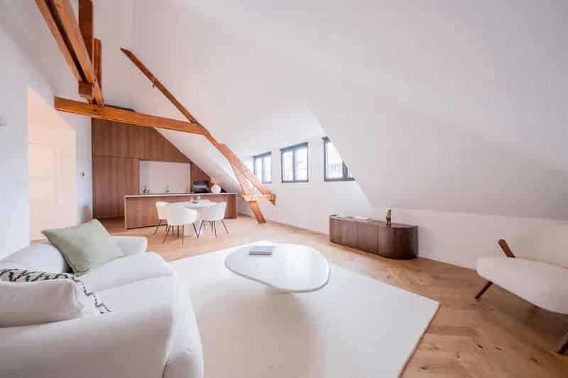 Gerenoveerd Penthouse 3 Slaapkamers Hove
