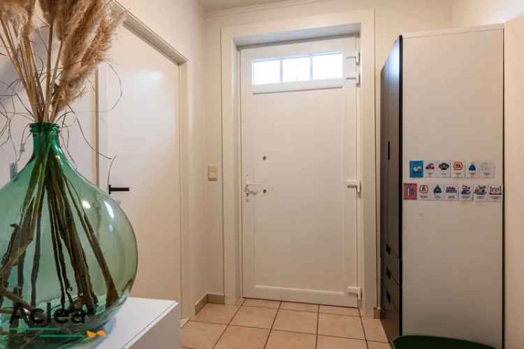 Te koop bungalow in rustige wijk met 2 slaapkamers