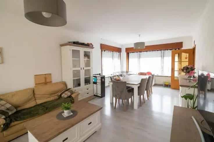 Huis Te Koop: Instapklare woning 3 slaapkamers Budingen