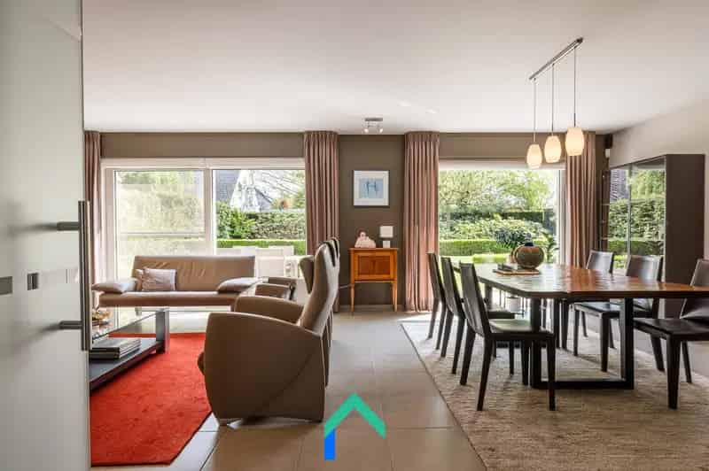 Huis te koop Tielt: Luxe villa met rust en verfijning