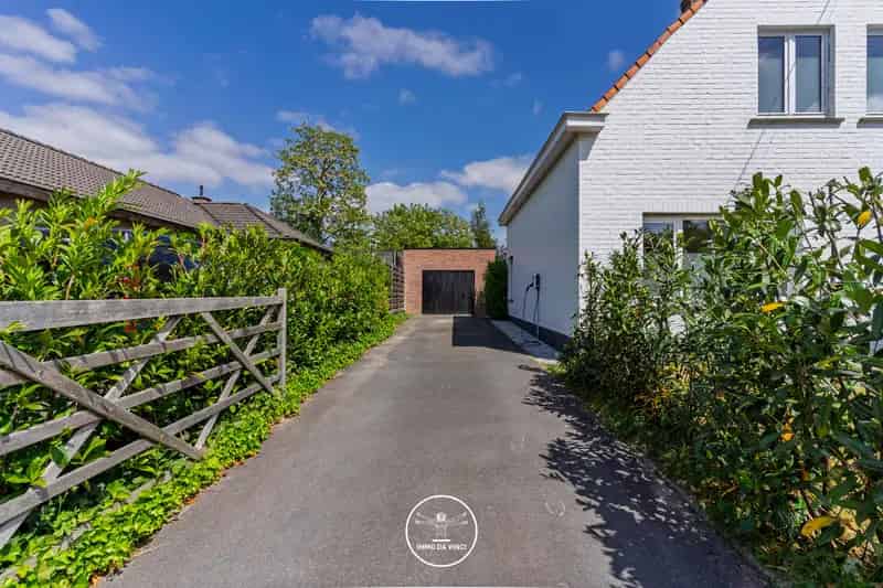 Gerenoveerde villa te huur De Pinte grote tuin 3 slaapkamers