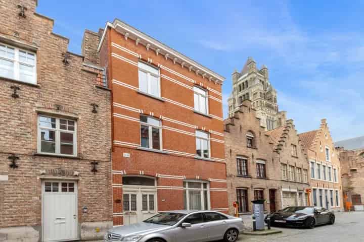 Herenhuis te Koop Brugge Centrum