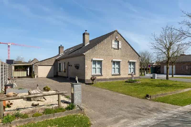 Ruime Bungalow Te Koop in Zedelgem