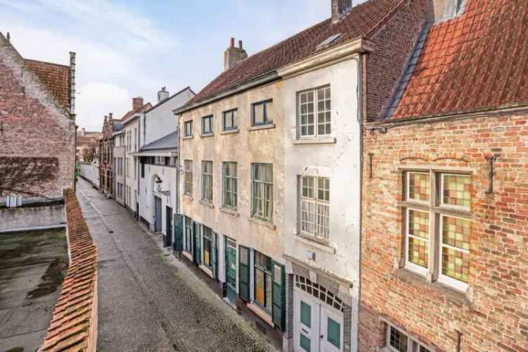 Huis te koop, herenwoning met mogelijkheden in Brugge