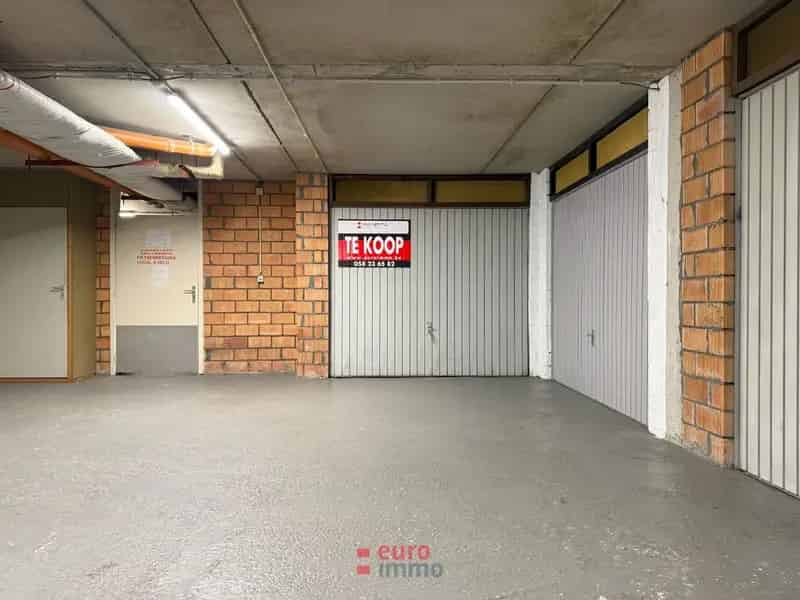Centraal Gelegen Garage Te Koop