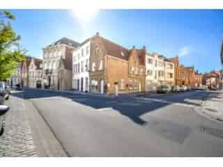 Handelspand Brugge: Winkelwoning Wonen Werken