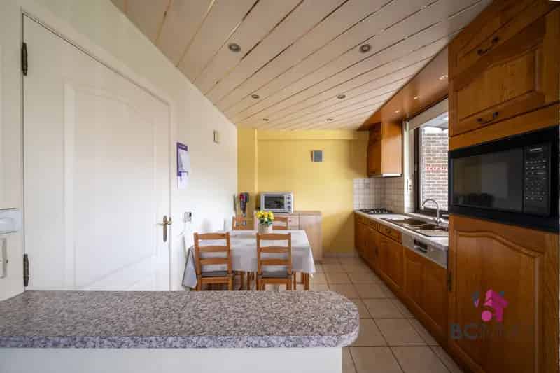 Huis te koop Rustige locatie Gezin 3 slaapkamers Garage Tuin