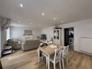 Huis te Koop Couillet 140m² 3 slaapkamers gerenoveerd