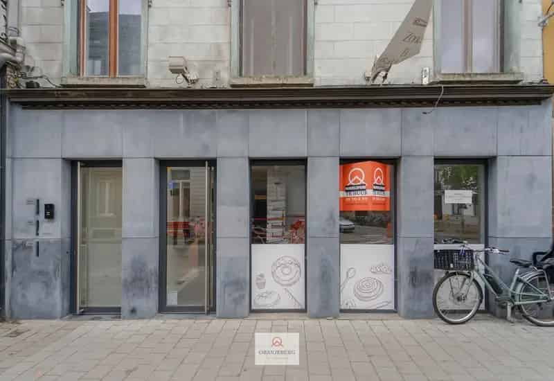 Handelsgelijkvloers te Huur Gent