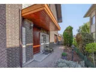 Huis te Koop Halle - Instapklare woning met praktijkruimte