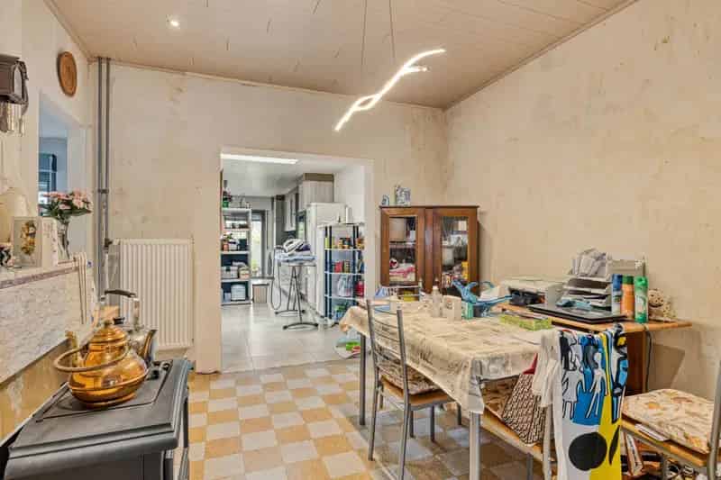 Driegevelwoning Grote Tuin Nabij Centrum Halle