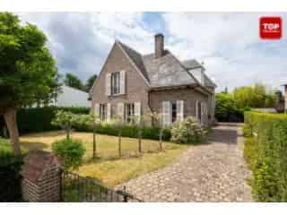 Villa te koop Mariakerke - Karaktervolle woning met renovatiepotentieel