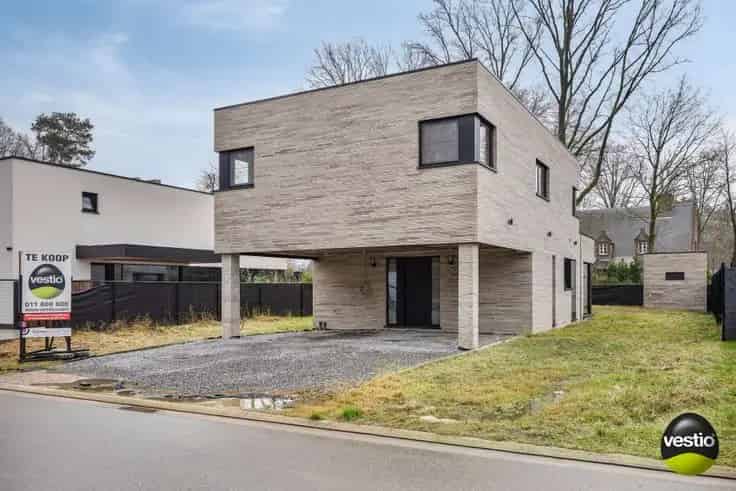 Huis Te Koop Genk: Ruime 3 Slaapkamers BEN-Woning 2022