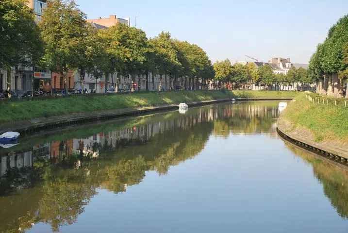 Kantoor te koop in Gent met uitstekende ligging en charme