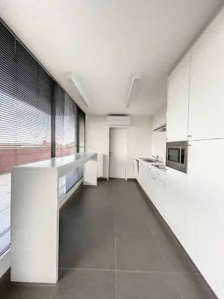 Penthouse te koop: 2 slaapkamers, terras 60m²