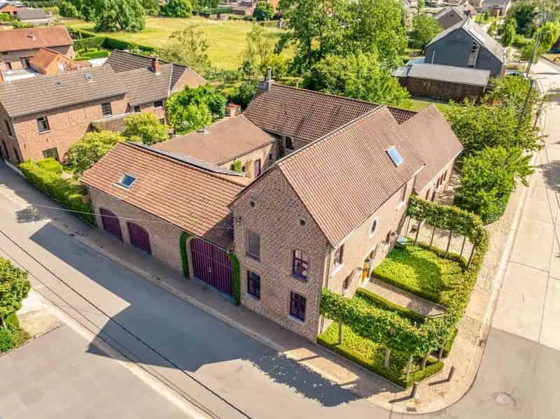 Gerenoveerde Vierkantshoeve te Koop in Vliermaal