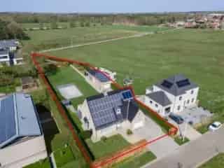Huis te koop Rijkevorsel - Ruime villa met zwembad en 2 garages