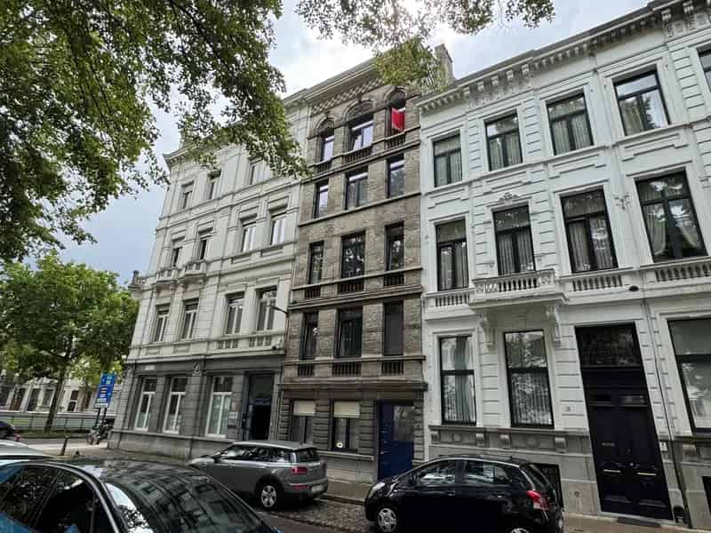 Gerenoveerd Appartement te Huur Nabij Zuid